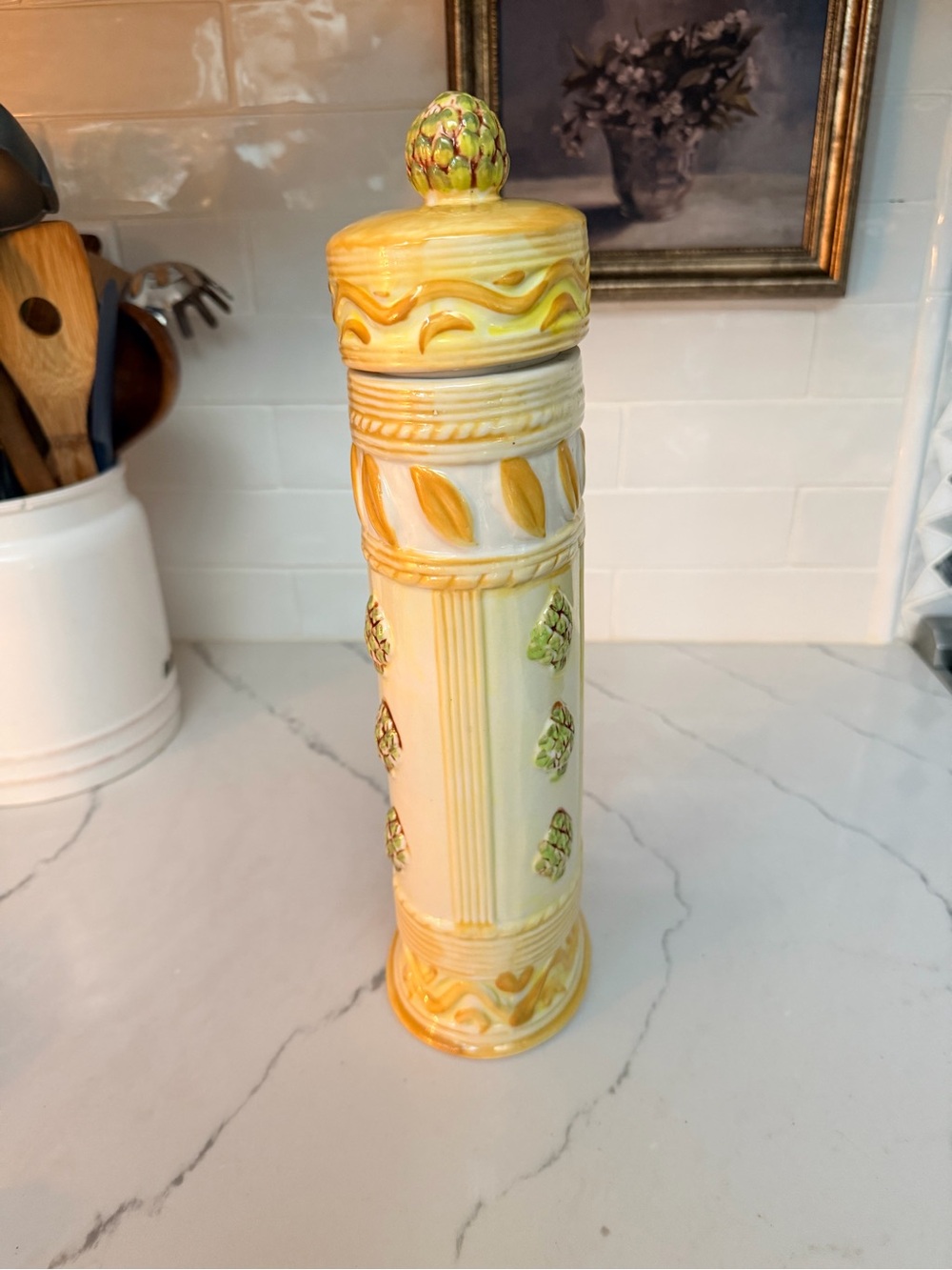 Yellow Ceramic Decorative Canister with artichokes - Picture 2 of 3